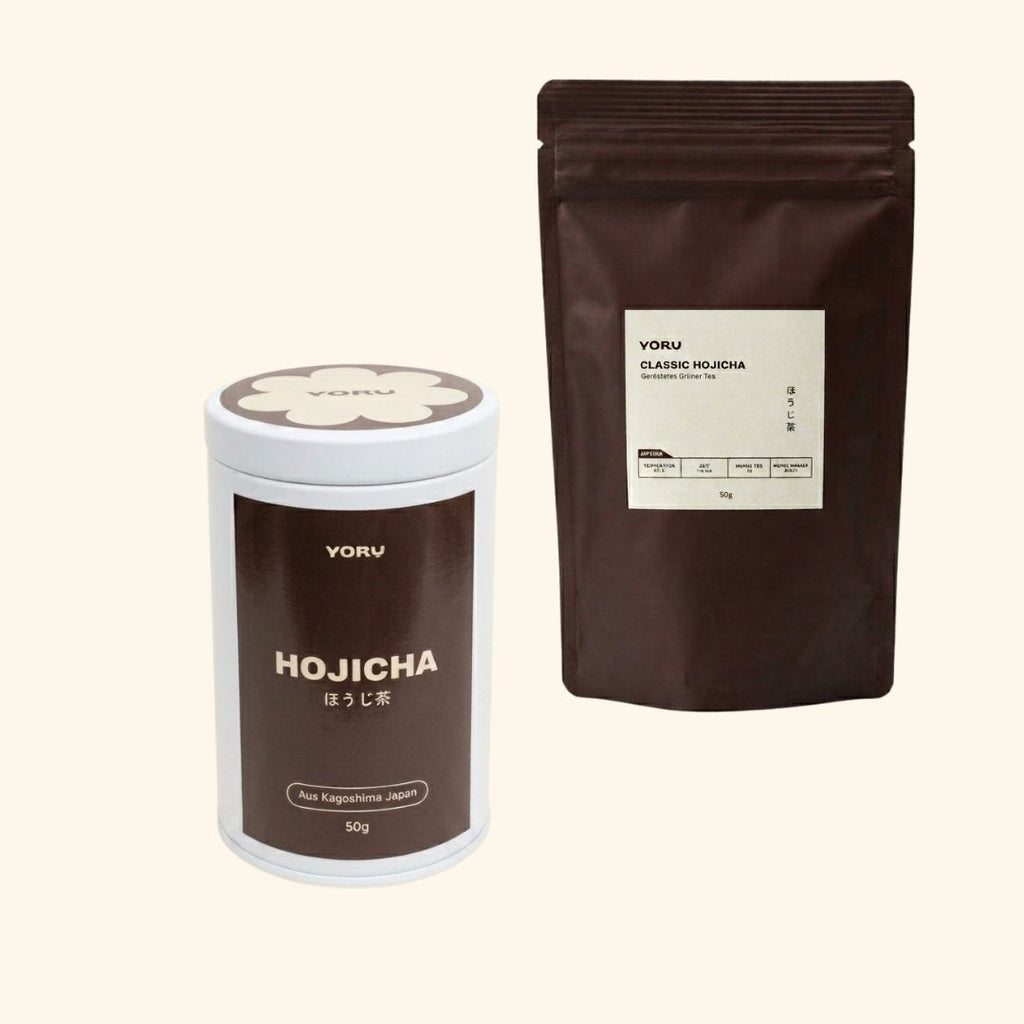 YORUCHA Duo Set – Hojicha Pulver 24g und Lose Teeblätter 50g nebeneinander