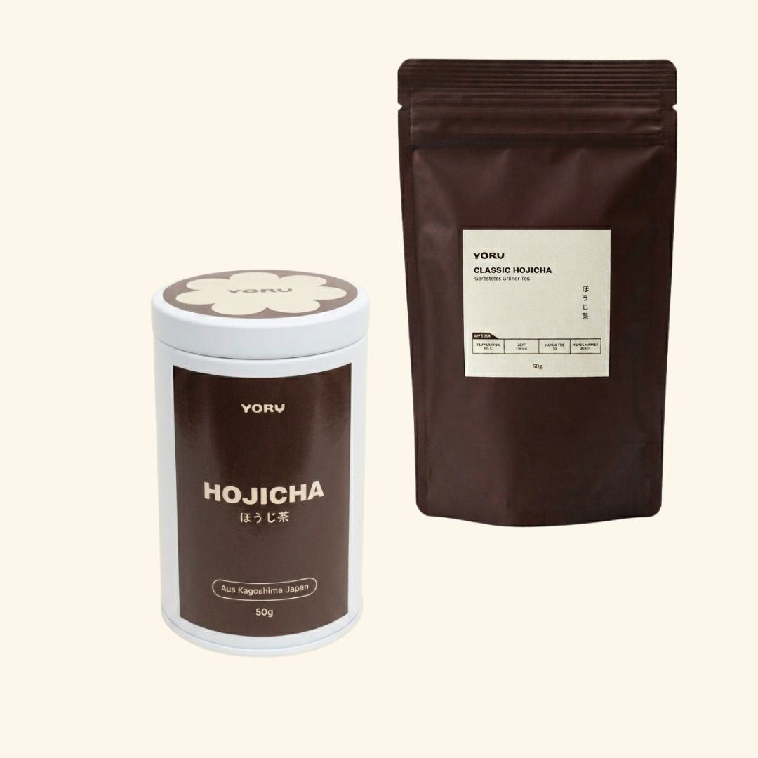 YORUCHA Duo Set – Hojicha Pulver 24g und Lose Teeblätter 50g nebeneinander